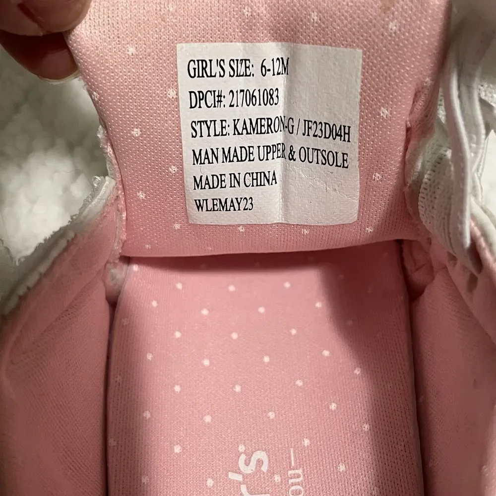 Carter's girls White Baby Soft Sole Shoes First Walker laced Sneakers 6-12 month